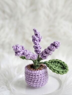 Lavender Crochet Faux Floral Accent in Lilac Pot